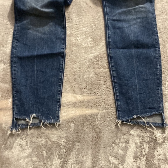 MOTHER THE STUNNER ZIP ANKLE STEP FRAY IN WALKING ON COALS HIGH RISE RAW HEM - Picture 9 of 15